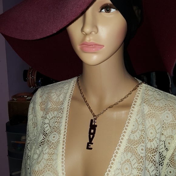 𝅺park Lane vintage LOVE nacklace - Picture 1 of 4